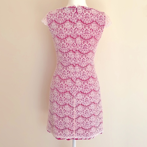 Review Women’s Size 8 Mini Dress Pink with White Lace - Picture 3 of 7